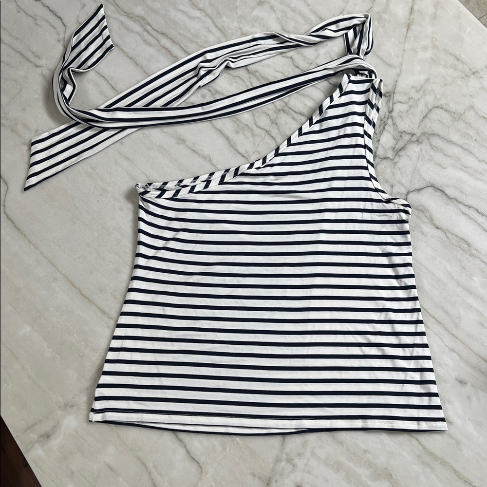 TRINA TURK WOMANS TOP SIZE XL